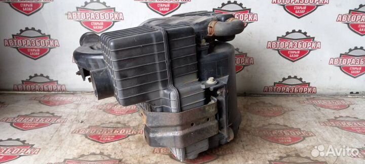 Корпус воздушного фильтра Mitsubishi Fuso Canter