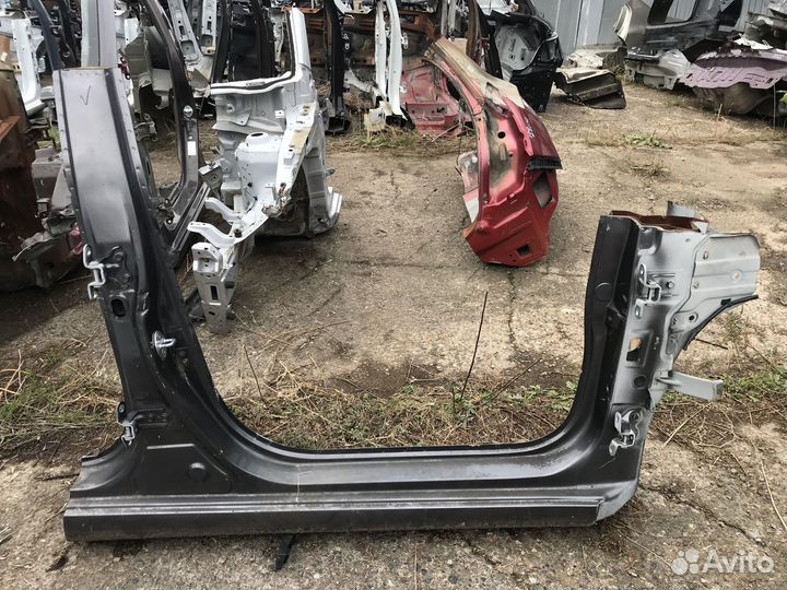 Порог со стойкой правый Hyundai Solaris 2010–2017