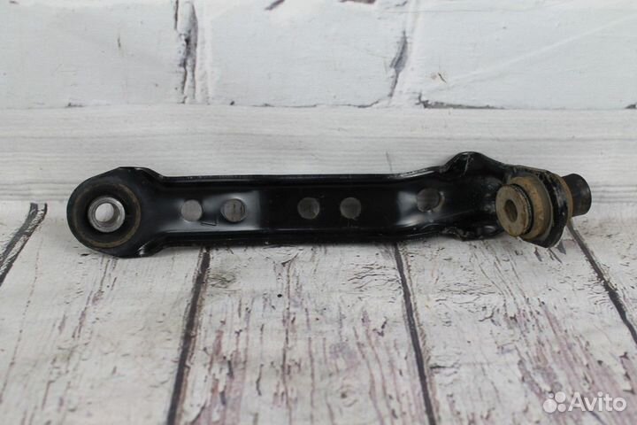 Кронштейн передней балки левый March K12