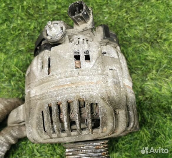 Генератор на Toyota Avensis (T250) II