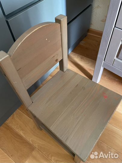 Детский стол и два стула IKEA сундвик