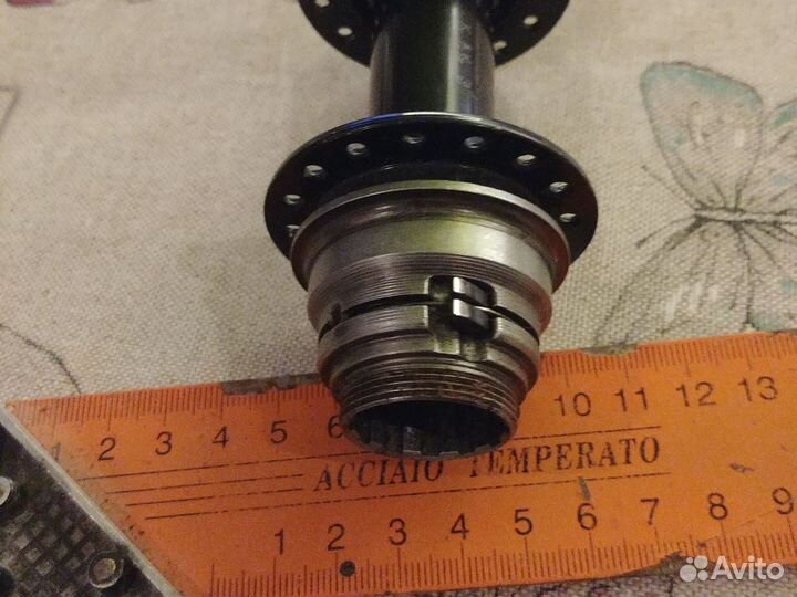 Ось для велосипеда