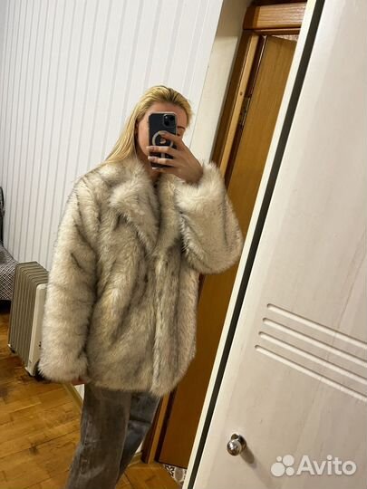 Искусственная шуба белая