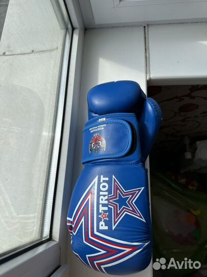 Боксерские перчатки 12 oz