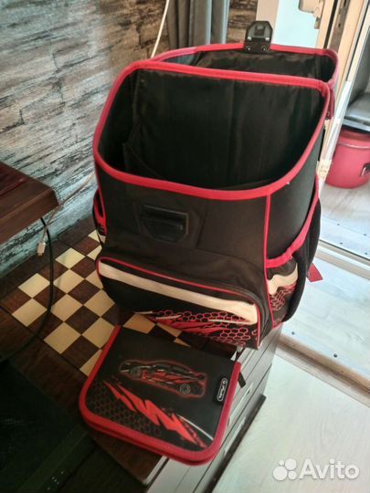 Школьный рюкзак