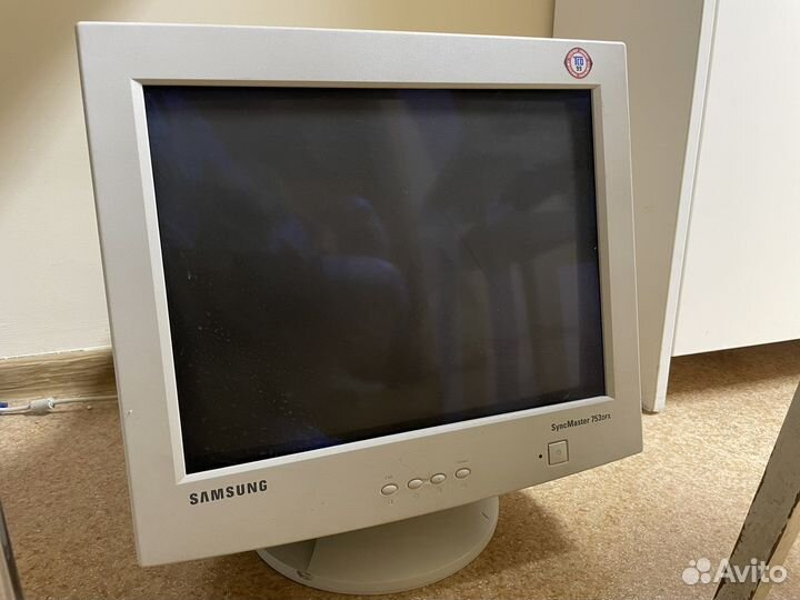 Монитор Samsung 753DFX