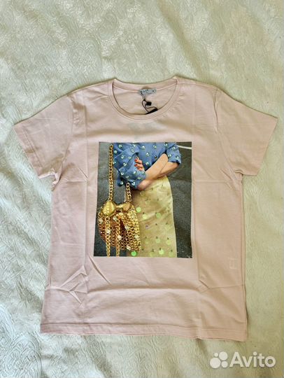 Новая Футболка S
