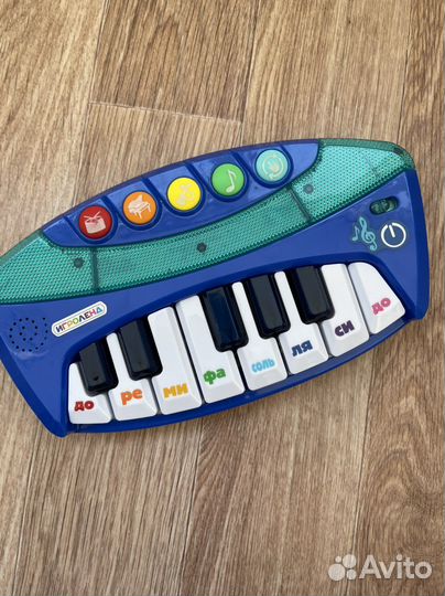 Развивающие игрушки