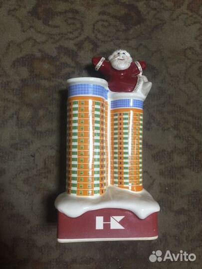 Статуэтка фарфор Дед Мороз на высотке 1970г