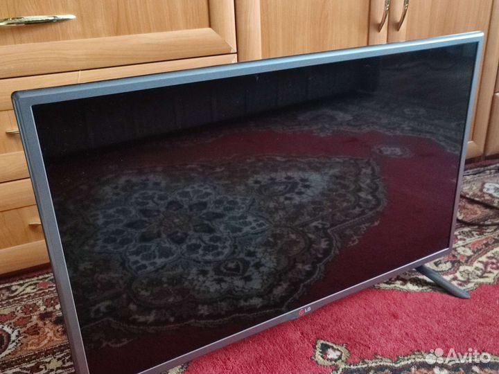 Продаю телевизор CNN LG рабочий без пульта