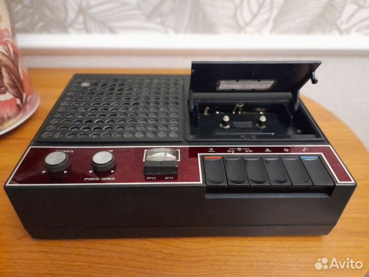 Магнитофон Парус-302