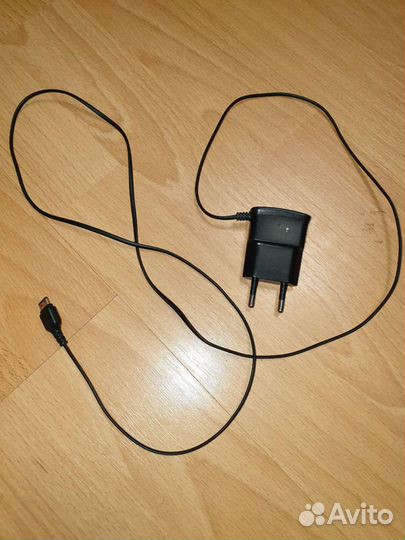 Зарядное устройство