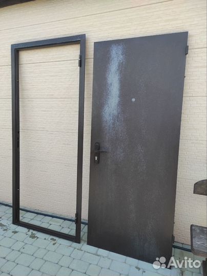 Дверь входная железная бу