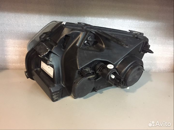 Фара без крепления правая Renault Duster