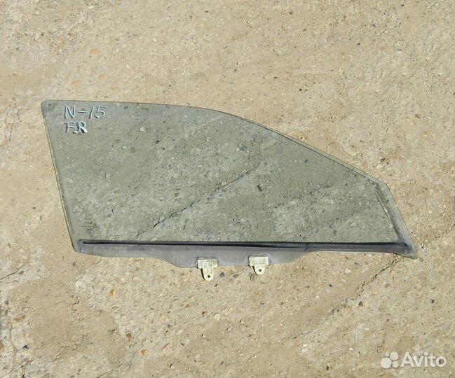 Стекло двери передней правой Nissan Almera N15