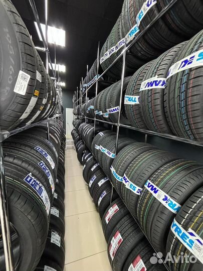 Ikon Tyres Autograph Ultra 2 SUV 265/50 R20 111W