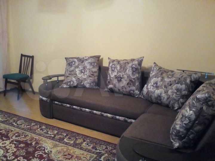 2-к. квартира, 65 м², 2/10 эт.