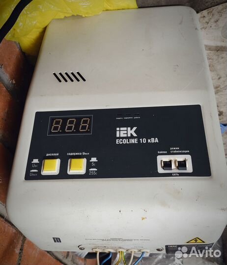 Стабилизатор напр. ecoline 10 IVS27-1-10000 IEK