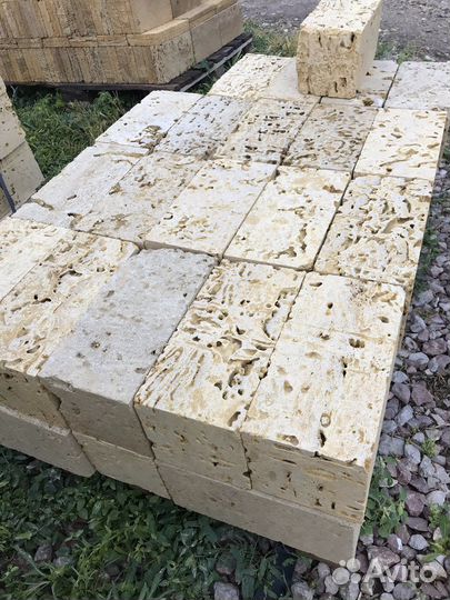 Фасадная плитка из природного камня