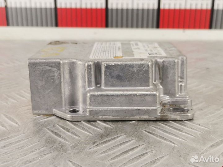 Подушка безопасности Volkswagen Touareg 2 2012