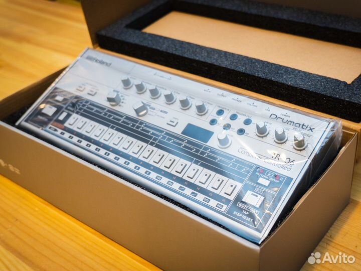 Roland TR-06 в Наличии