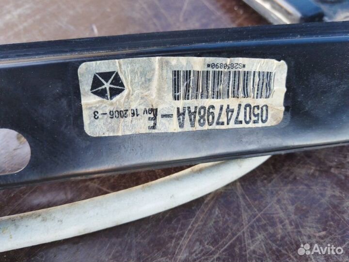 Стеклоподъемник передний правый Dodge Caliber PM