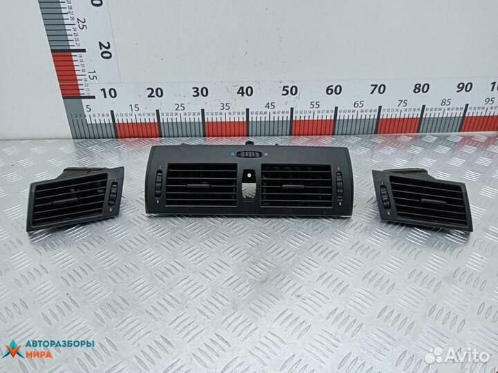 Дефлектор обдува салона BMW X3 E83 2004