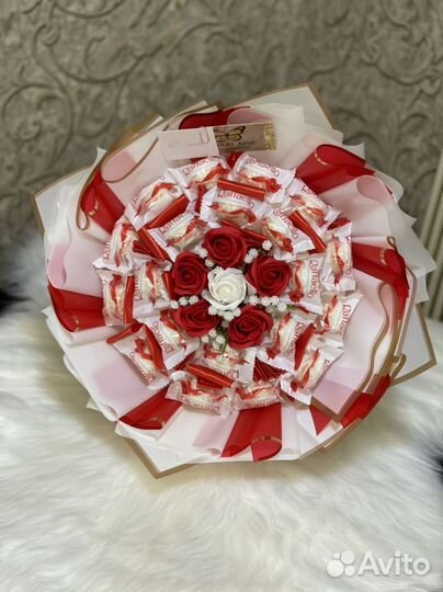 Сладкие букеты из рафаэлло