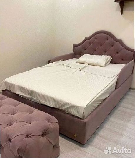 Кровать мягкая односпальная на заказ