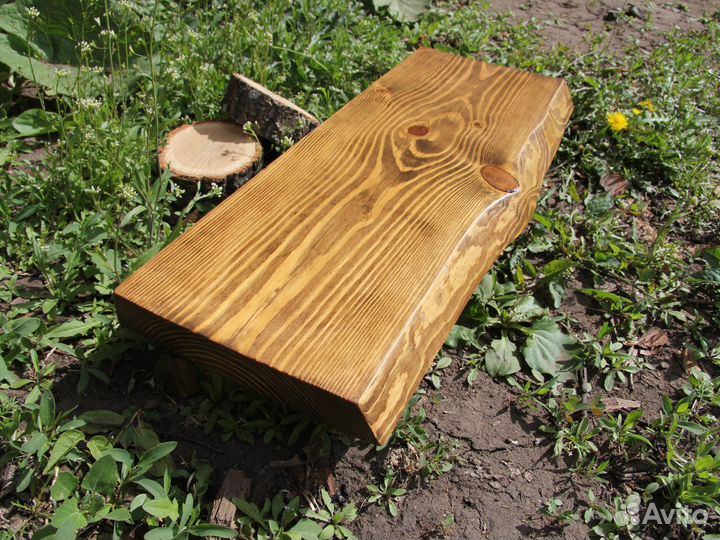 Полка настенная деревянная с живым краем