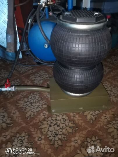 Пневмо домкрат