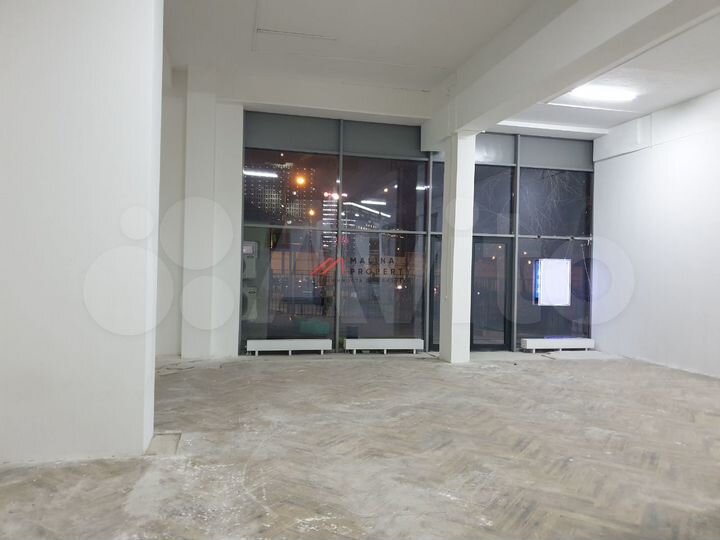 Продам торговое помещение, 264 м²