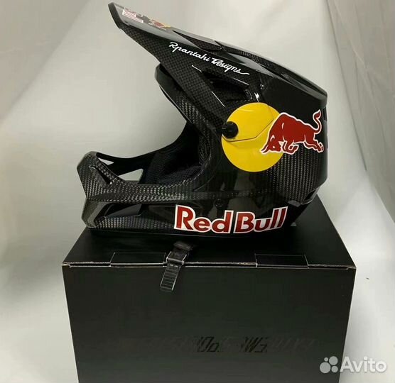Шлем карбоновый Red bull rpantahi Design (2023)
