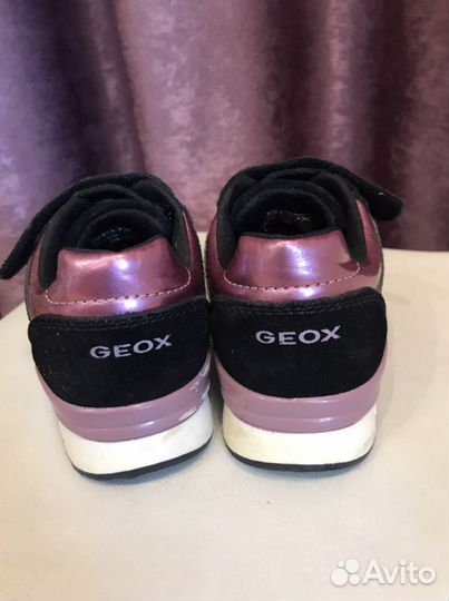 Кроссовки geox