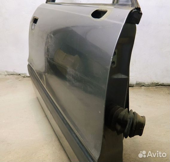 Дверь передняя правая Audi 80 B3 (недочеты)
