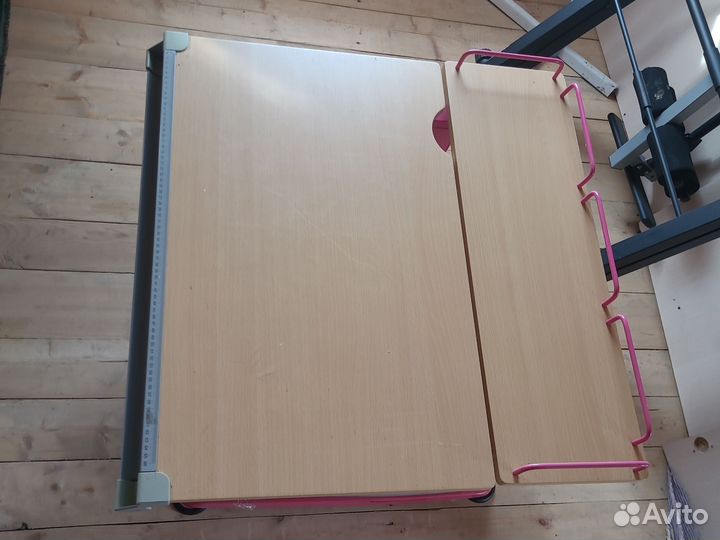 Детский стол парта