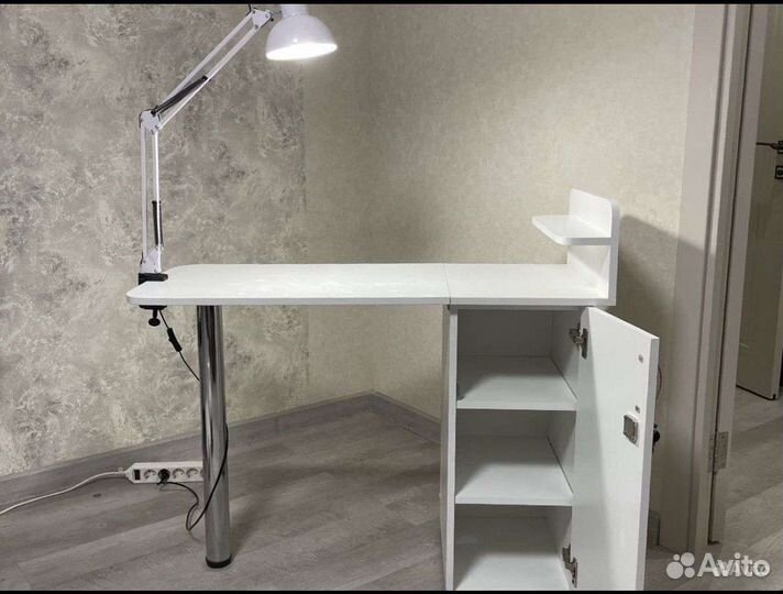 Маникюрный стол складной бу