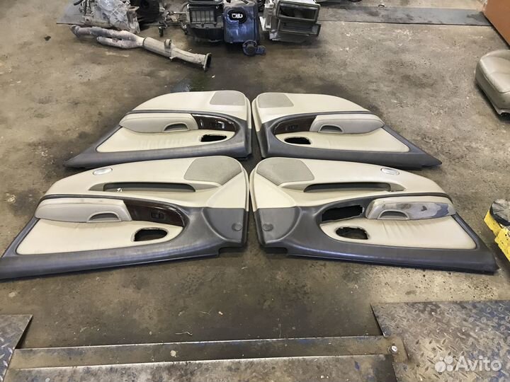 Обшивки дверей (комплект) Nissan Maxima A33