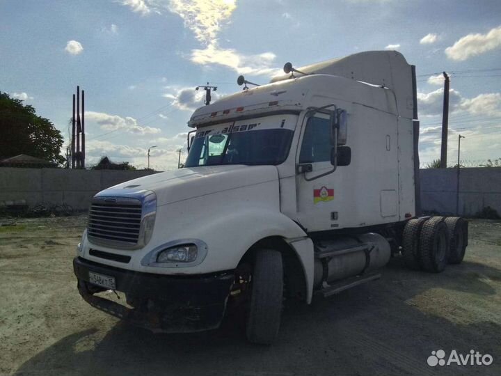 Freightliner Columbia, 2002