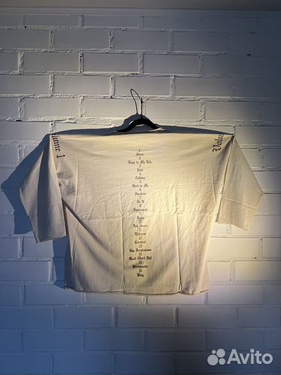 YZY gosha vultures white long T