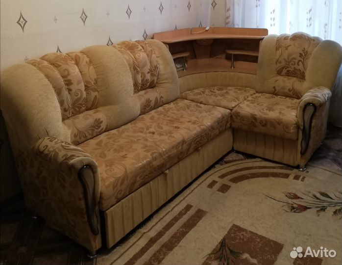 Угловой диван бу