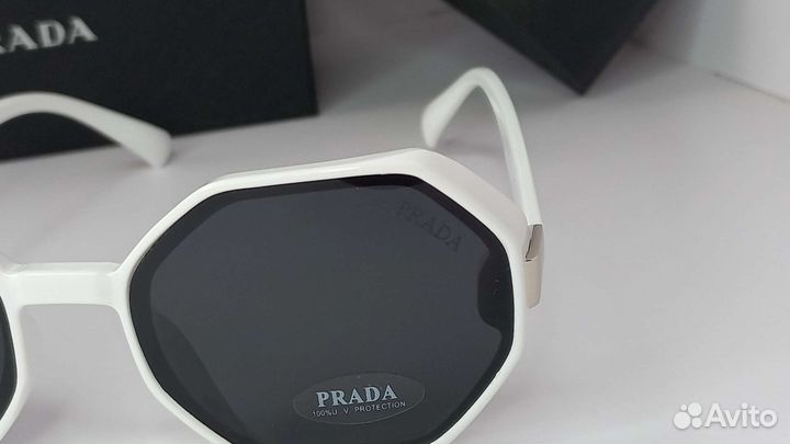 Очки prada
