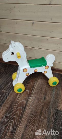 Детская лошадка-каталка
