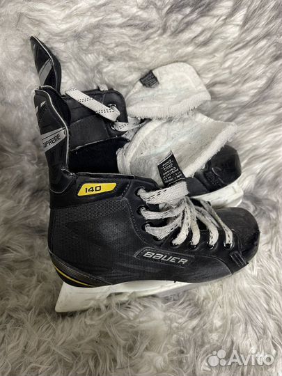 Хоккейные коньки Bauer