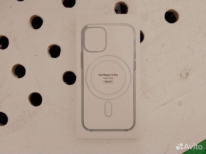 Чехол на iPhone 11