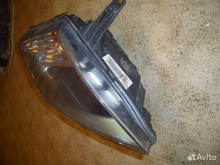 Фара правая Ниссан Террано с14