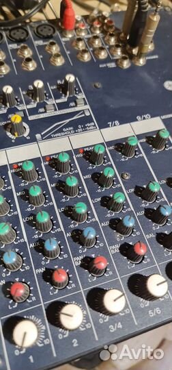 Акустическая система Mackie 12А+пульт Yamaha+микро