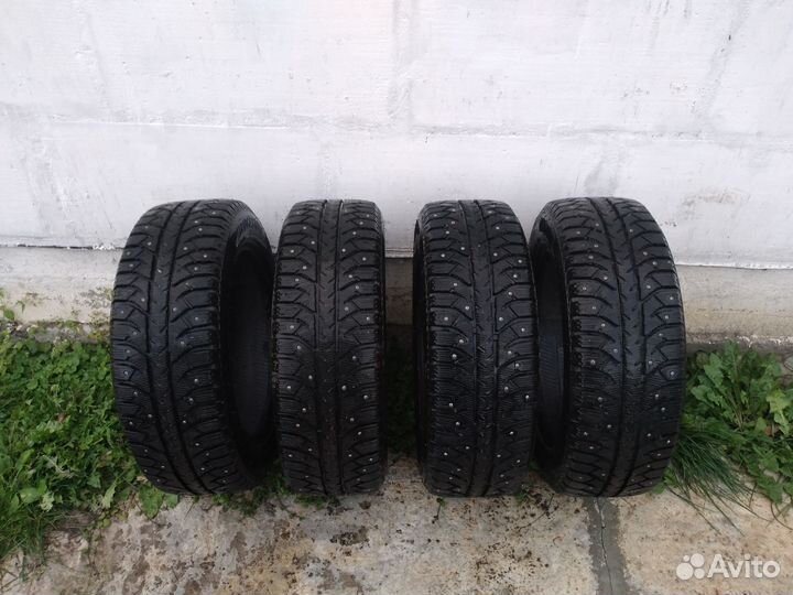 Bridgestone Ice Cruiser 7000 185/60 R15 88T