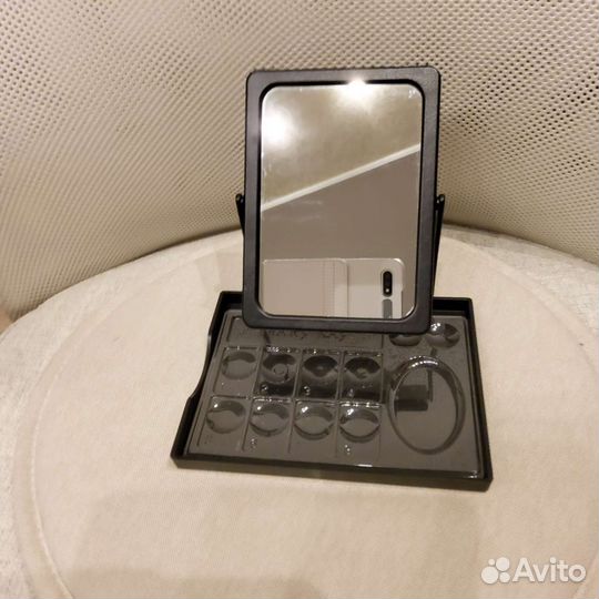 Зеркало Mary Kay