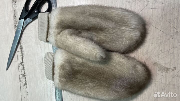 Варежки из норки размер 6
